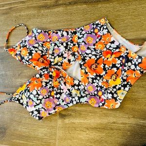 Swimsuit: Brand New